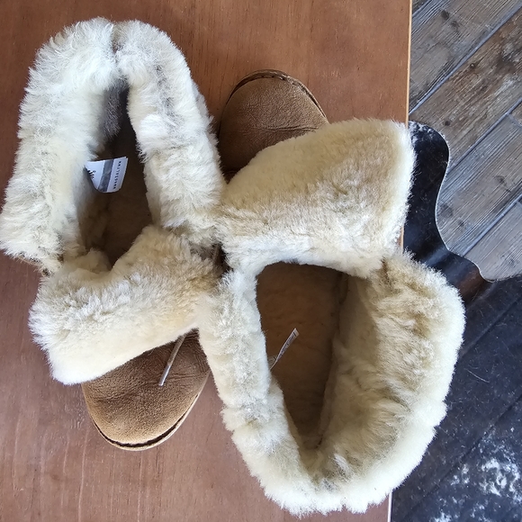 UGG Fleece Lined Bootie Size 8 - Picture 5 of 10